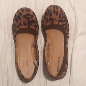 Mossimo leopard flats